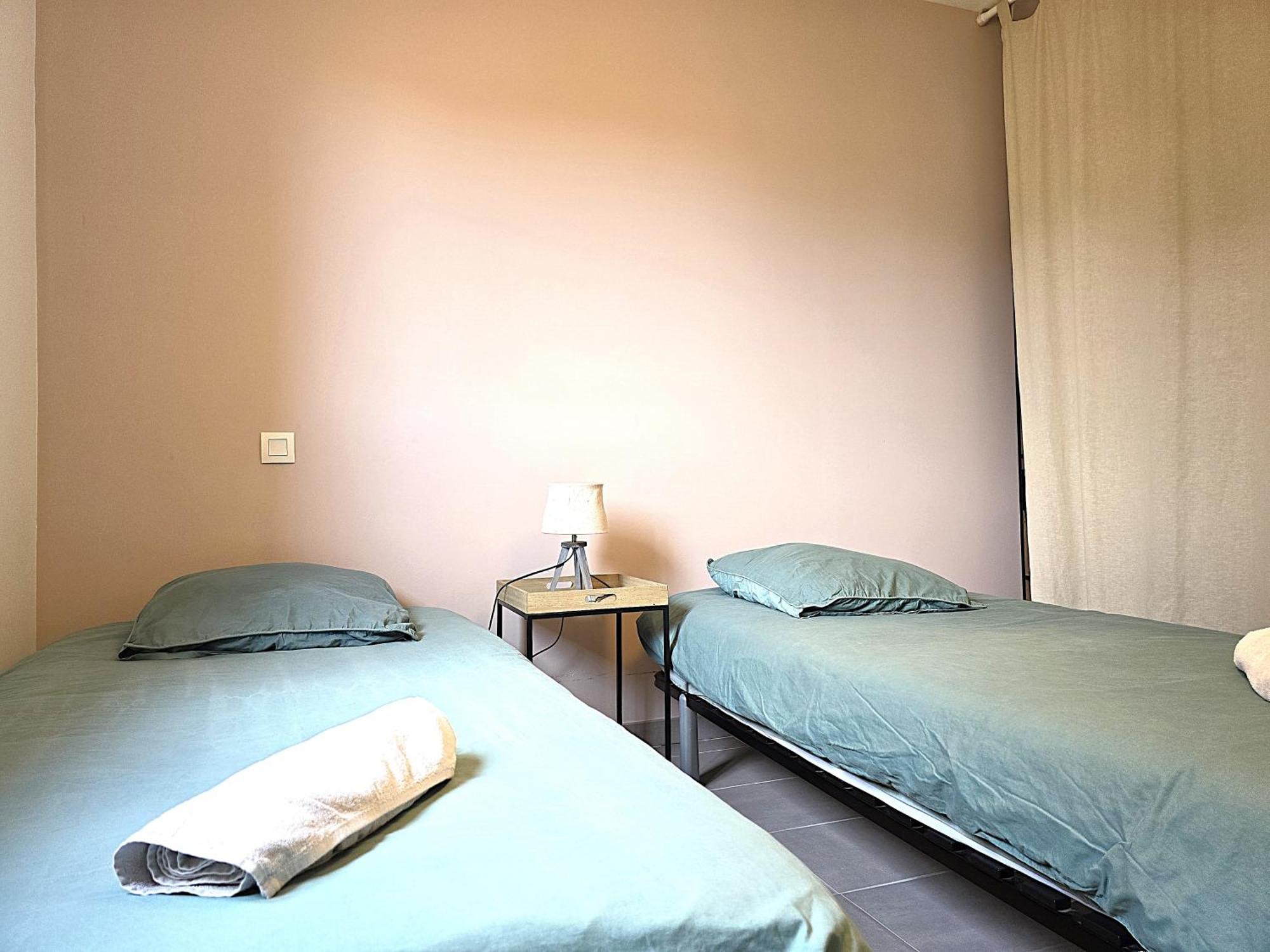 Le Clos Andree - Charmante Maison 8 Personnes - 5 Lits - Climatisation Reversible - Parking 3 Vehicules - Garage - Zone Nord Montauban - Terrasse Et Jardin 外观 照片